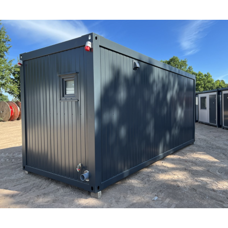 Contenedor habitable de 6,00 x 2,44 con cocina americana, WC y ducha.